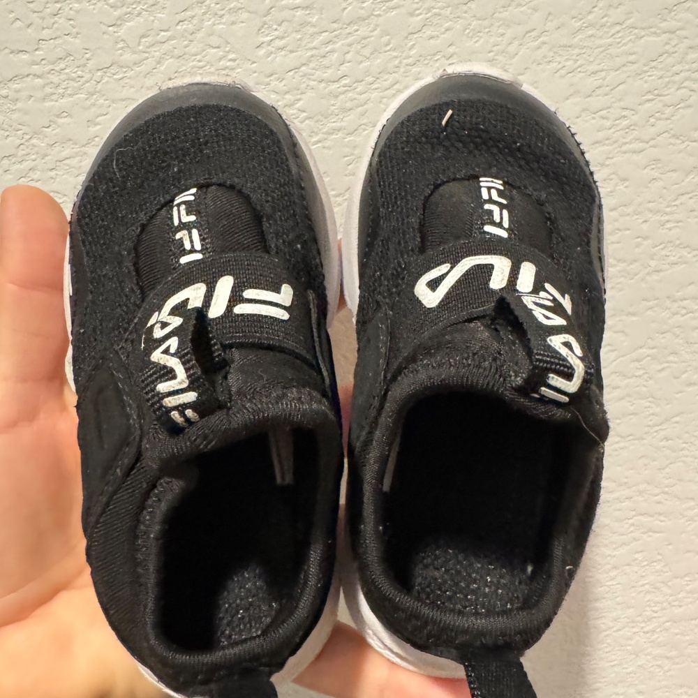 Lot of Toddler Tennis Shoes Sz 6 - Picture 13 of 16